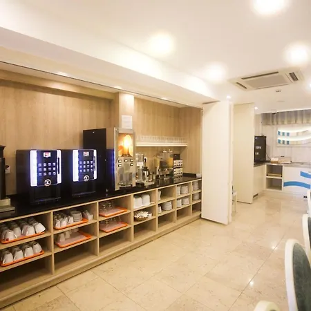 Lido 4*