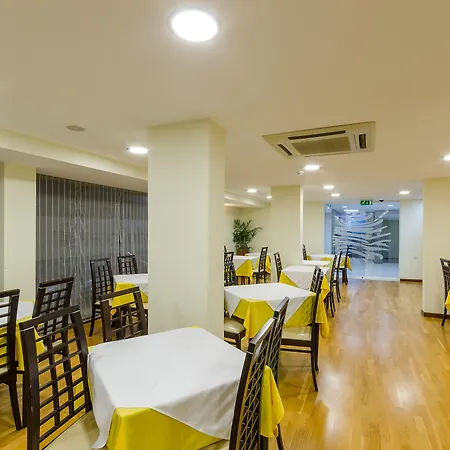 Lido Hotel 3*